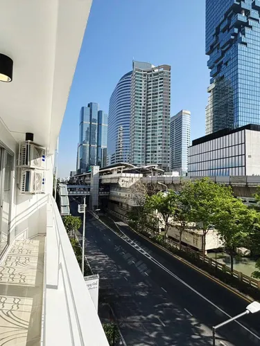 รูปภาพของสีลม สกาย วิวมหานคร สำหรับ 2-6 ท่าน ใกล้ BTS ช่องนนทรี