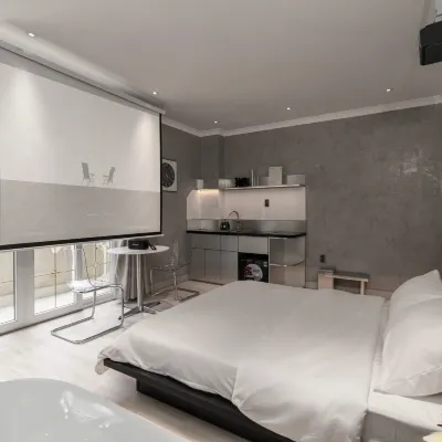 Paar Homestay - Near Van Hanh Mall (Bathtub for Couples) Hotels near Dam Sen Park