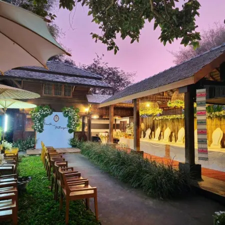 Chaba Varee, Doi Saket Chiang Mai