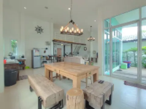 GAO Sailor Mezz Beachfront