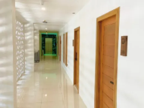 โอโซน โฮเทล ขนอม โรงแรมในอำเภอ ขนอม