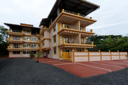 Lykke Suites- 2-min Drive to Colva Beach-By Goan Felicidade Hospitality PVT LTD Отели в г. Colva