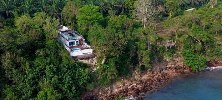 The Munique Cliff House Chumphon - private jacuzzi with beach views Hotéis em Pathio