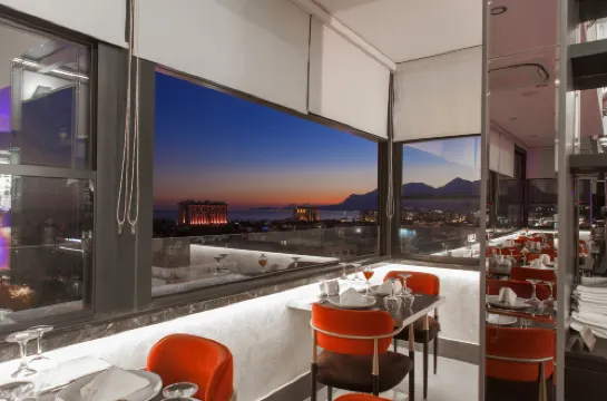 توركاي هوتل تناول الطعام Photos