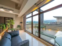 Meet Jiaoxi Hotels near Agrioz