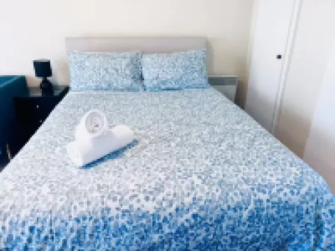 Merivale Court Studio-Unit 6