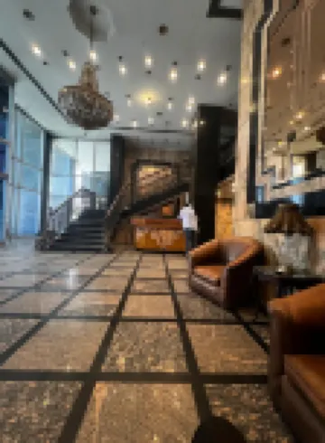 Luxury 3BR: Modern with Nile View from All Rooms Hotels near Giza Zoo