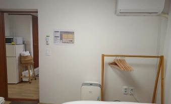 Free luggage storage) Mangwon Station Emotional Lodge