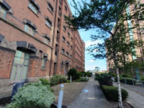 % LongStays | Roof Top Penthouse | Free Parking % Hotels in Birkenhead