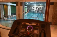 Barden Hotel - Pools