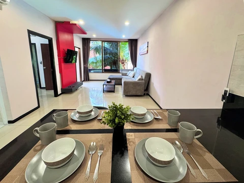 รูปภาพของCozy Family Apartment at Nai Harn Beach