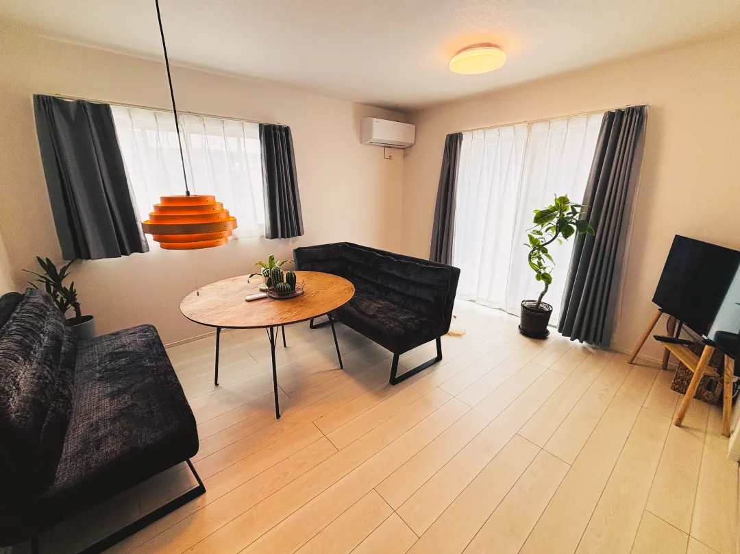 Sleeps 12 · Brand New Entire Home · 2 Free Parking · 2 Baths 2 Sink · Matsuyama - Ehime
