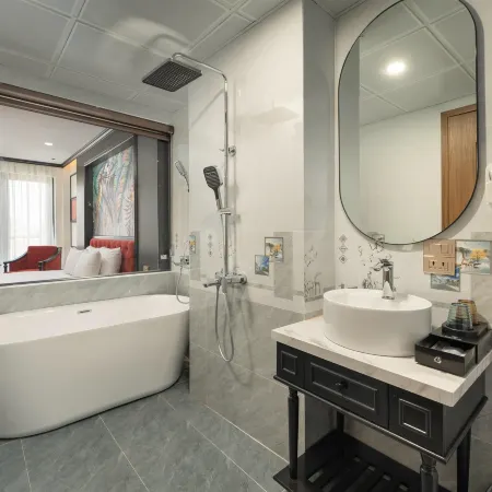 Grand Luxury Hotel Van Canh