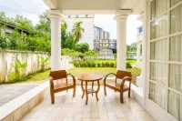 Hidden Garden Villa and Cafe - Guest houses