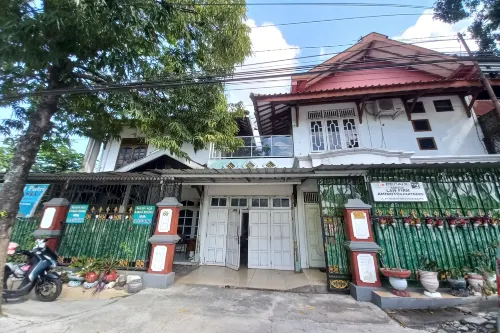 Hotel O Syariah Near UNS Surakarta formerly La Tansa - Wifi