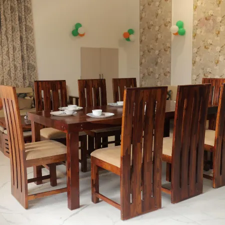Olive Green Villa by Singh Home Stay