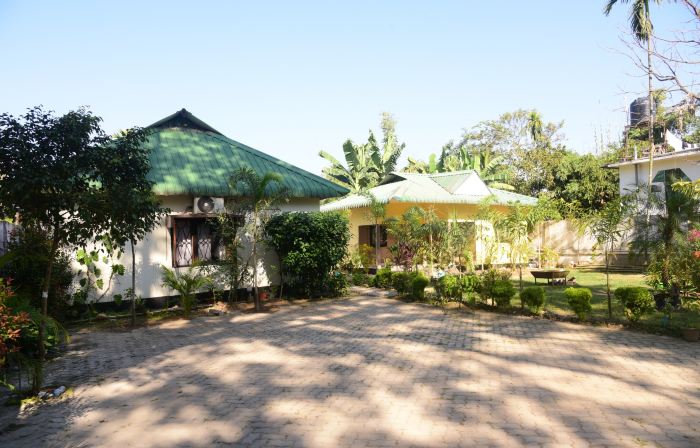 Hotel Larmika