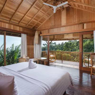 GIRIWOOD BALI Hotel dekat Gitgit Waterfall