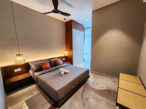 Railway Stylish Homestay (3Br3B) 6Pax by Cowidea Hotels in Senai