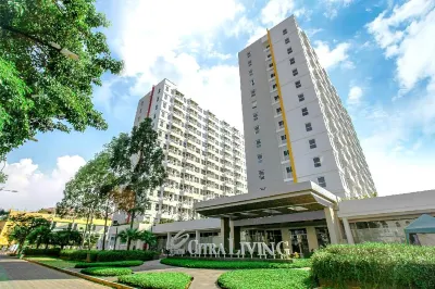 Loft Privato, Jakarta Hotell i Desa Kalideres