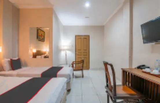 Hotel O Krakatau Near Universitas Muhammadiya Sumatra Utara UMSU Hotel di Medan Estate