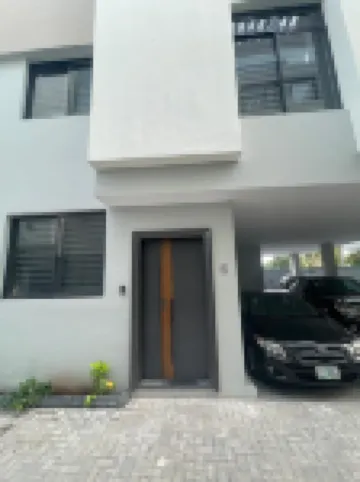 Remy Apartments and Villa Hotel di 