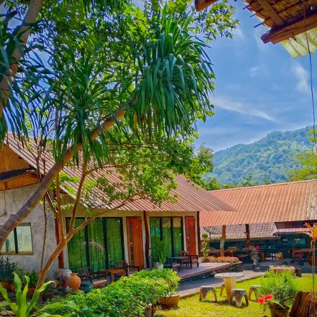 Phakphing Erawan Homestay