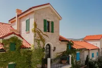 Waterfront Studio Apartment Lustica Bay Hotels in 