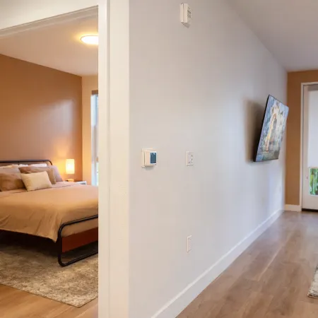 Relaxing Pacific Escape Near Disneyland, Pool &GYM