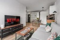 Lumina apartment with patio and parking