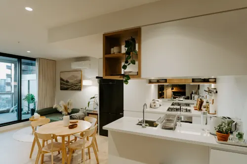 Designer South Melbourne Stay with City Views