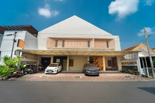Tempuran Suites By ARBA - parking