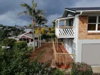 Takapuna Centre 3B plus Netflix Hotels in North Shore