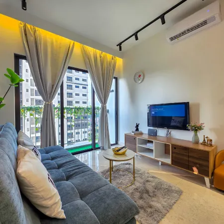 Traders Park Family Suite @C180 | 2R2B | 4Pax
