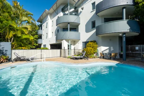 Noosa River Sandy Shores Hotels in Tewantin