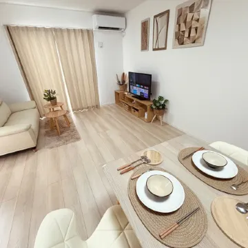 ZZOKIAI Purple Leaf!Only 30 seconds walk to seaside!Maximun 10 persons!