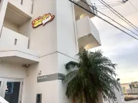 Vent du Vent Okinawa Stunning Ocean View 2BR Sleeps 6 20 min from Airport 3 min to Shopping Mall Hotels in Urasoe