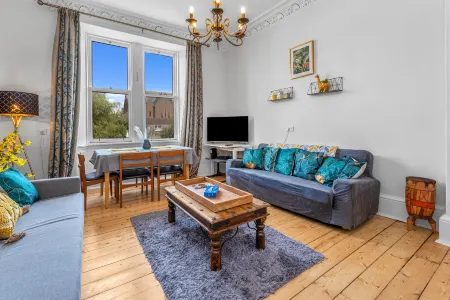 DUPLEX - 5 Bed Rooms, Amazing Views, Fully Equipped, Free Parking