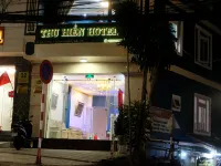 Thu Hien Hotel – Near the Market with Projector โรงแรมใกล้บ้านพักคนบ้า