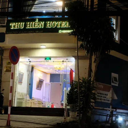 Thu Hien Hotel – Near the Market with Projector