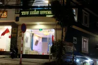 Thu Hien Hotel – Near the Market with Projector