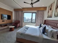 White Panda hotels Shree Radhe dwarka - Flughafentransfer