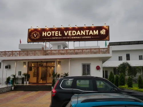 VEDANTAM SHRI - Balcony