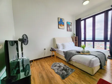 Suria Jaya Shah Alam Padang Jawa Отели рядом с достопримечательностью «UOA Business Park Property Gallery»