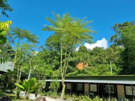 Rock Forest Chalet Отели рядом с достопримечательностью «HillTop Bentong Campsite»