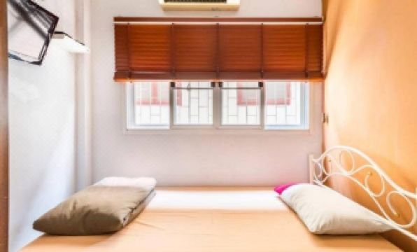 1137 Hostel