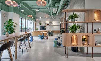 Weave Studios - Kai Tak
