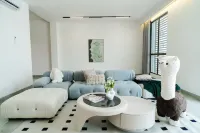 Georgetown Greenish Kid-Friendly KTV 3BR 15pax (B) Hotels in 