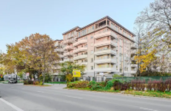 Lumina luxury apart with jaccuzi next to Piotrkowska Street Hotels in 