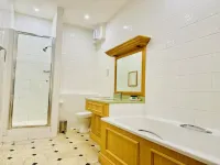OYO Bath Road Apartments